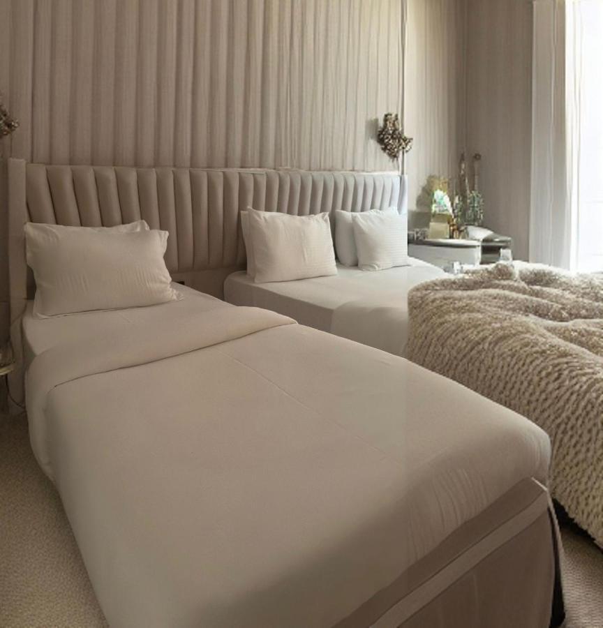 The Queen Airport Hotel-Round Trip Airport Service Arnavutkoy Экстерьер фото