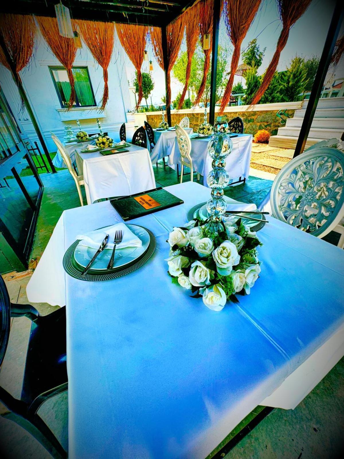 The Queen Airport Hotel-Round Trip Airport Service Arnavutkoy Экстерьер фото